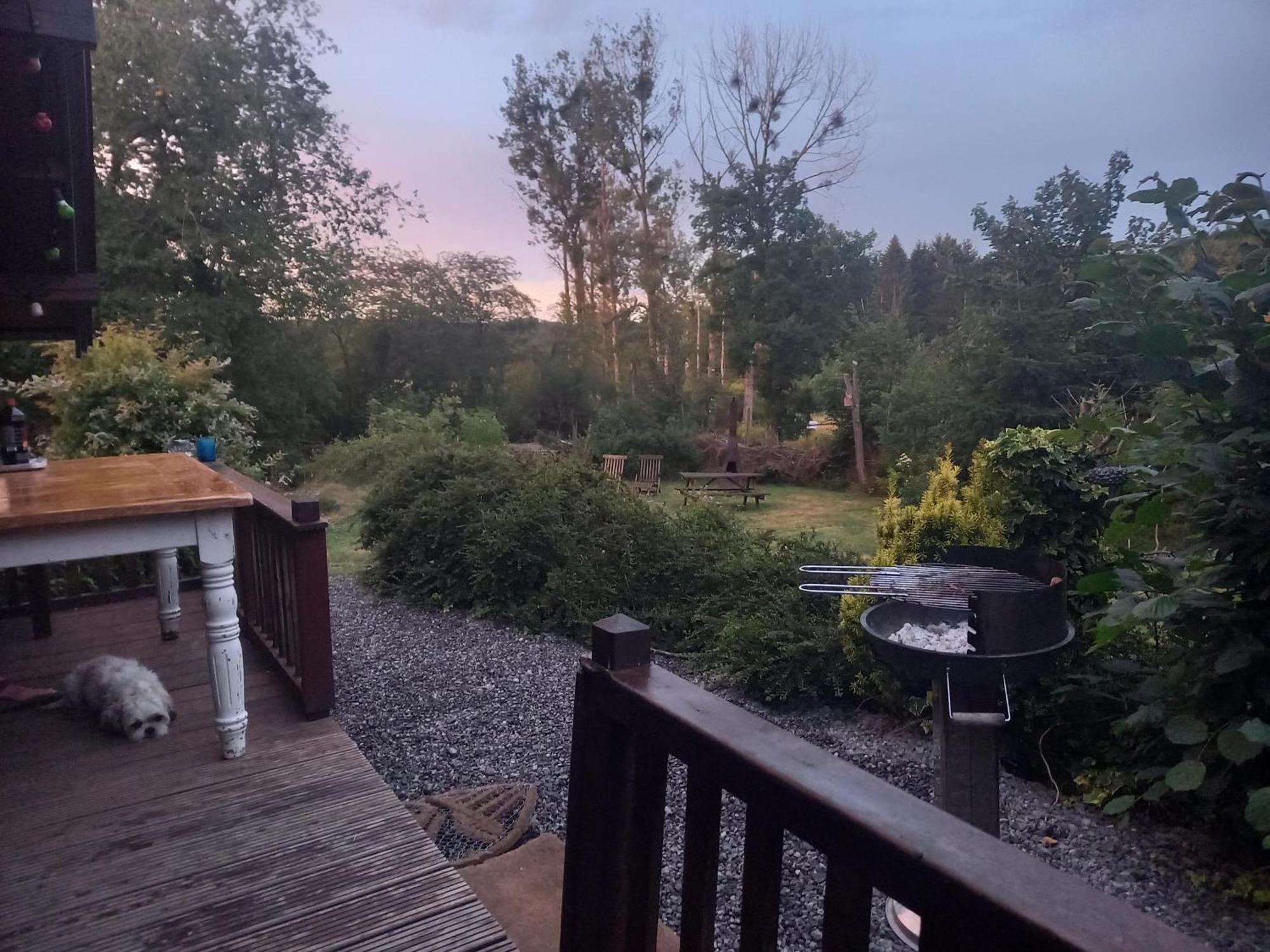 Chalet Barvaux Met Grote Tuin デュルビュイ エクステリア 写真